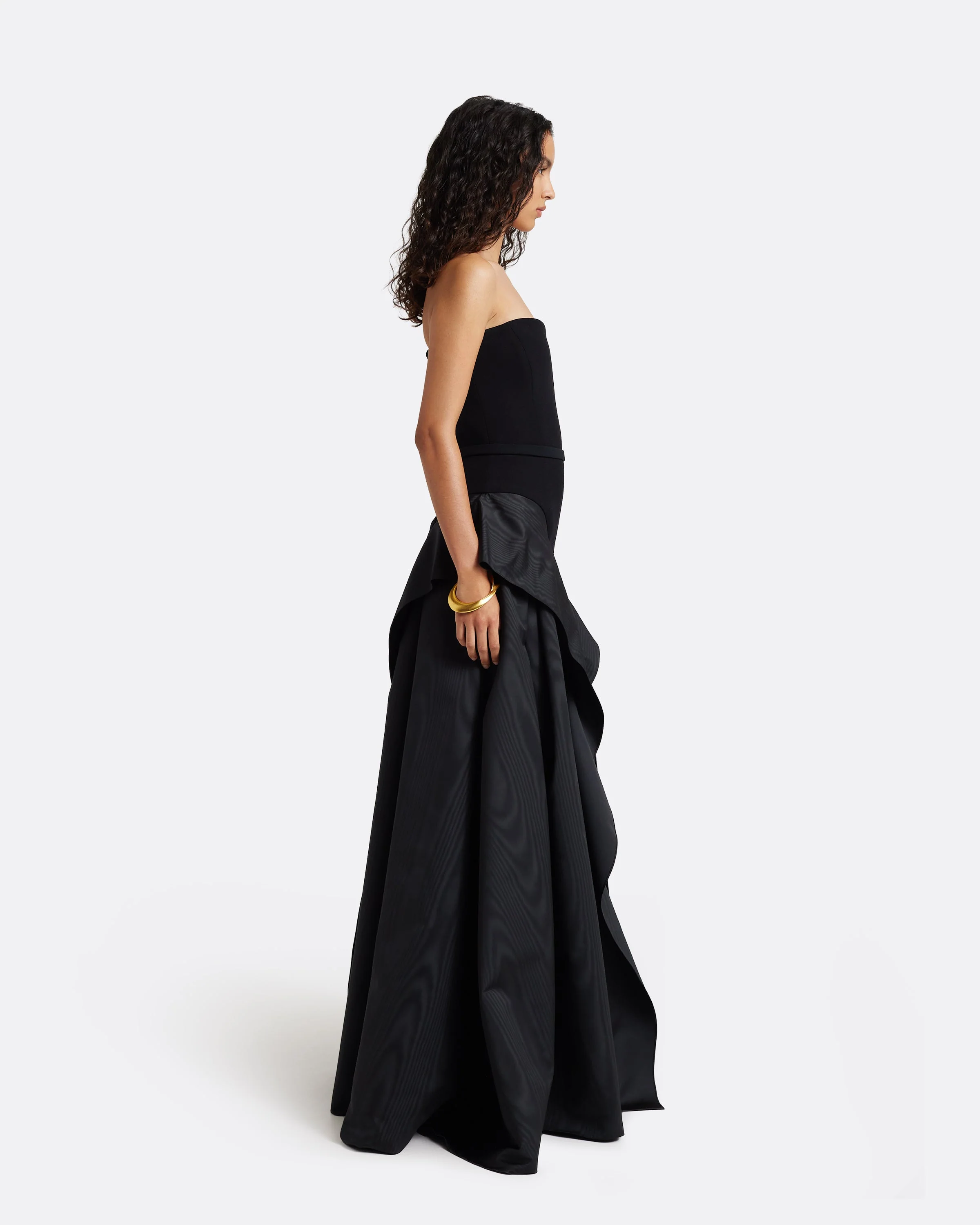 Anneline Long Dress in Black - Image 4