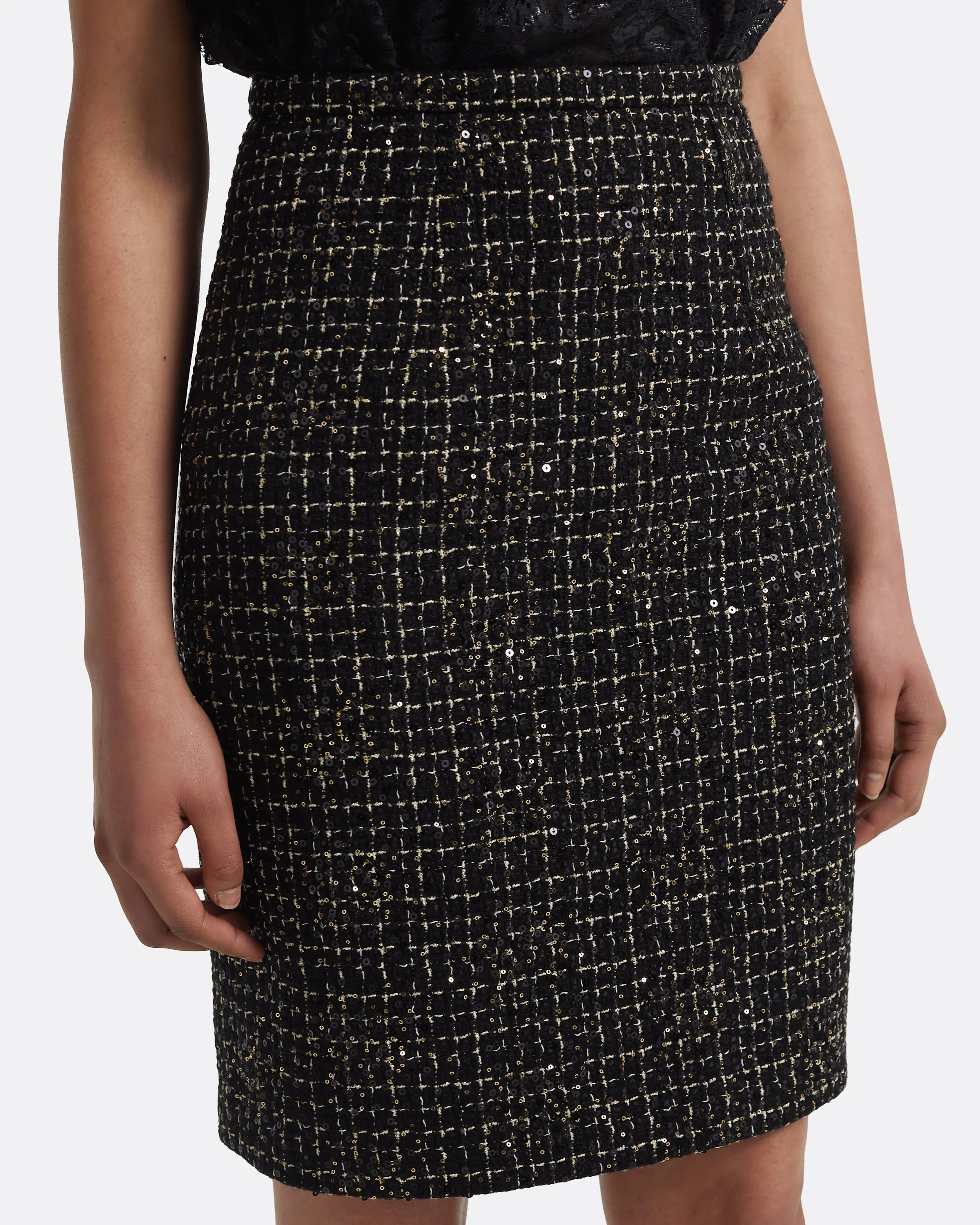 Ayaka Skirt in Black & Gold - Image 3