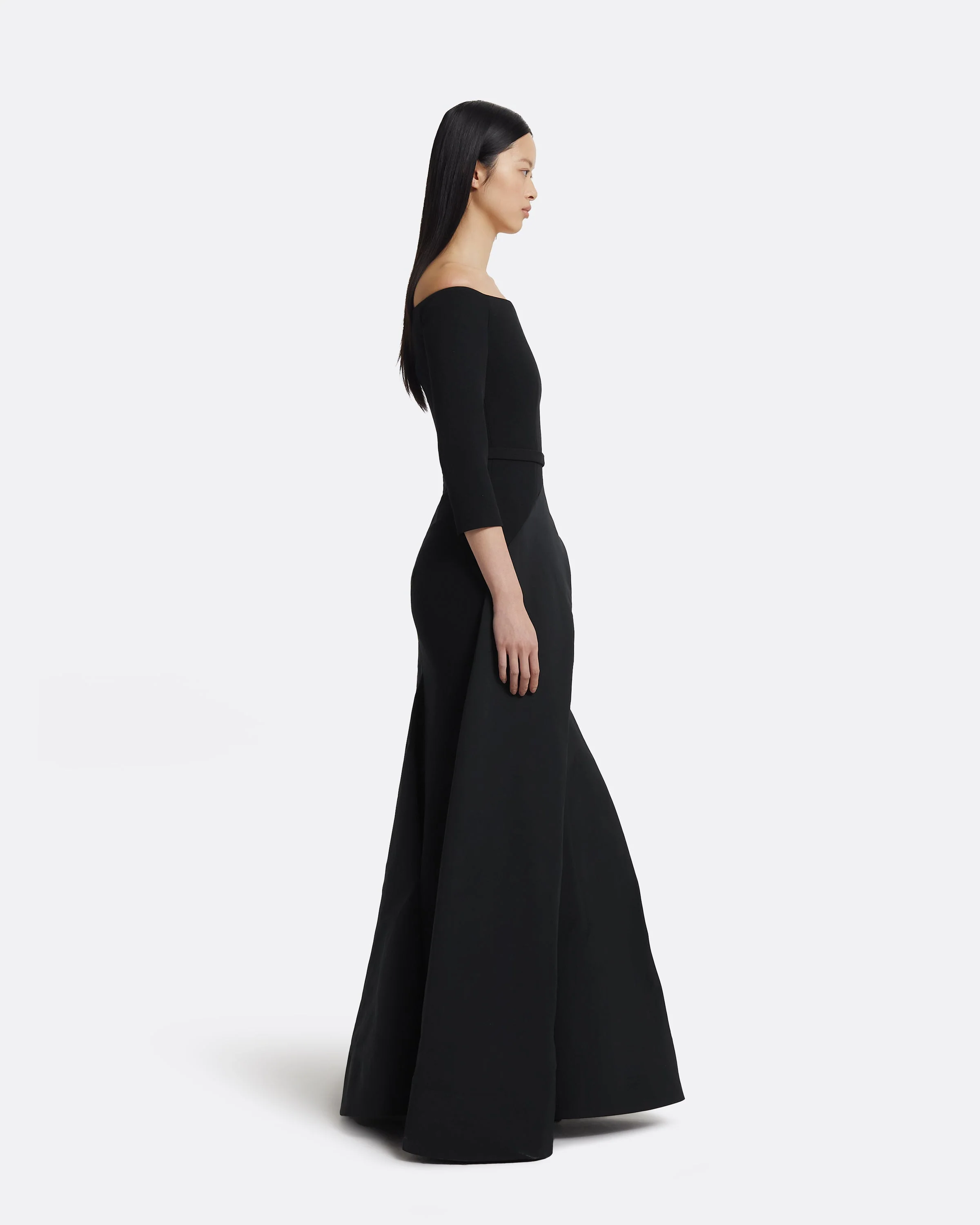 Nila Long Dress in Black - Image 9