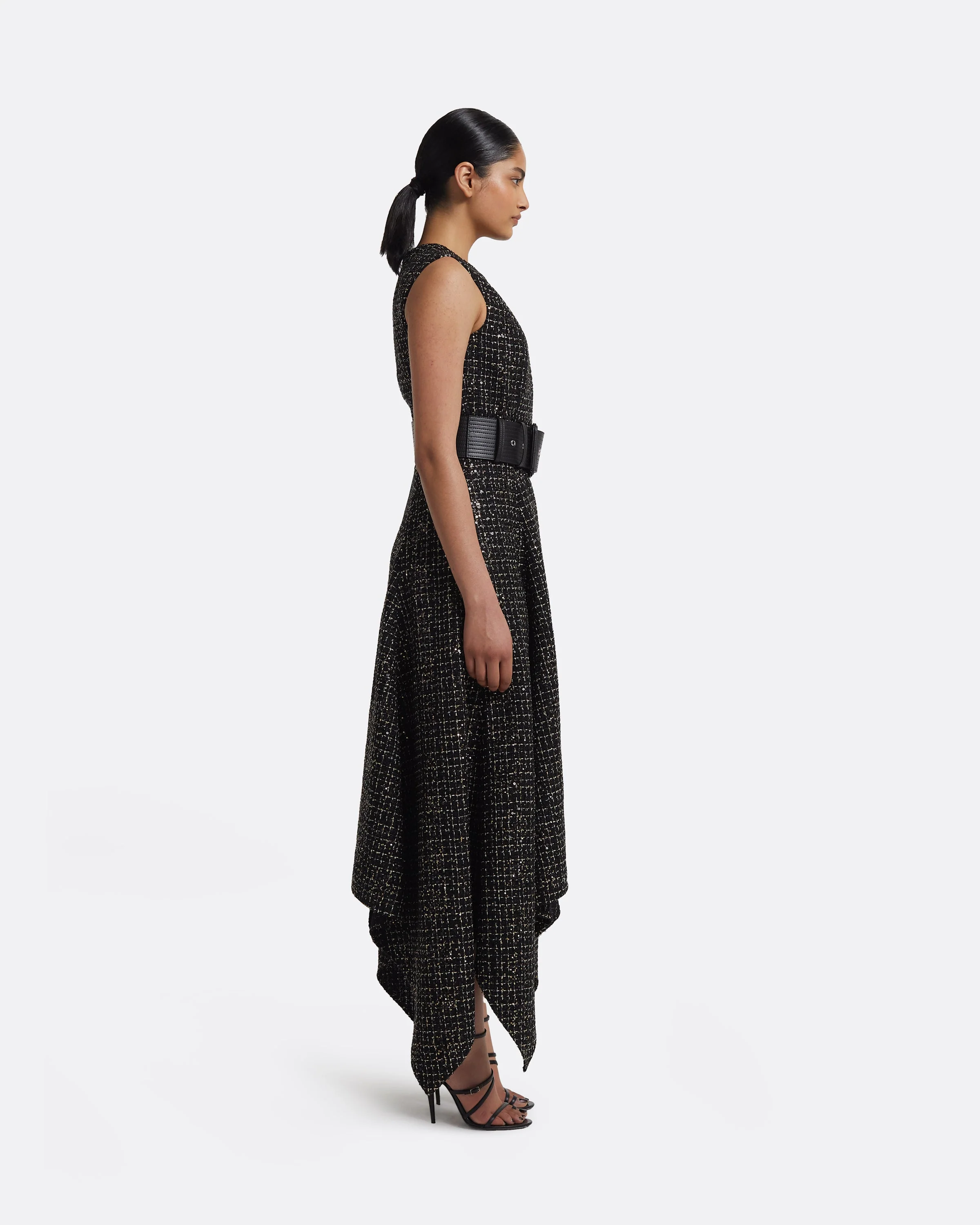 Okimi Dress in Black & Gold - Image 4