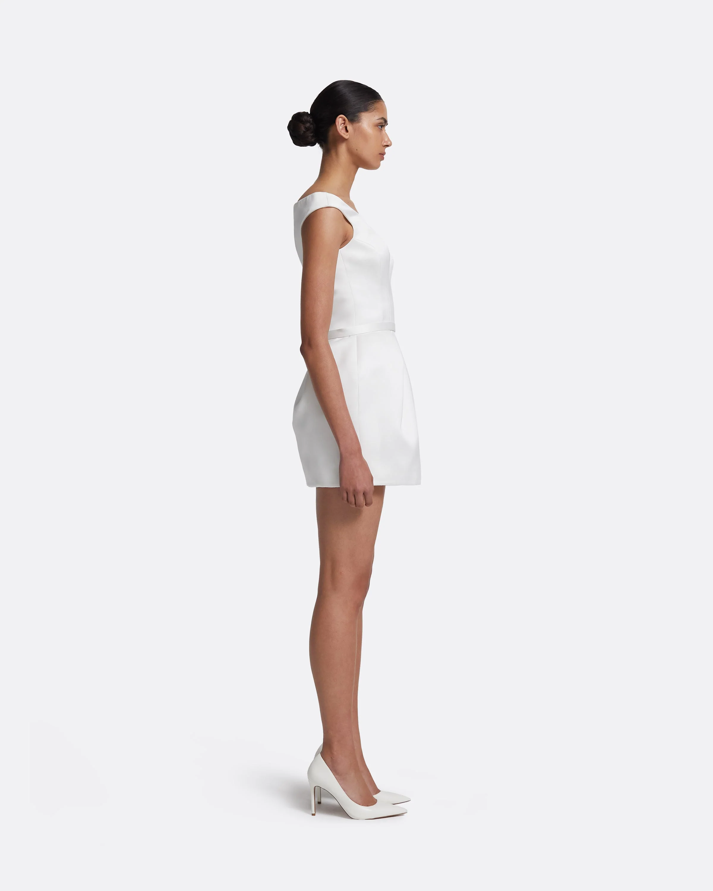Senka Short Dress in Porcelain - Image 11