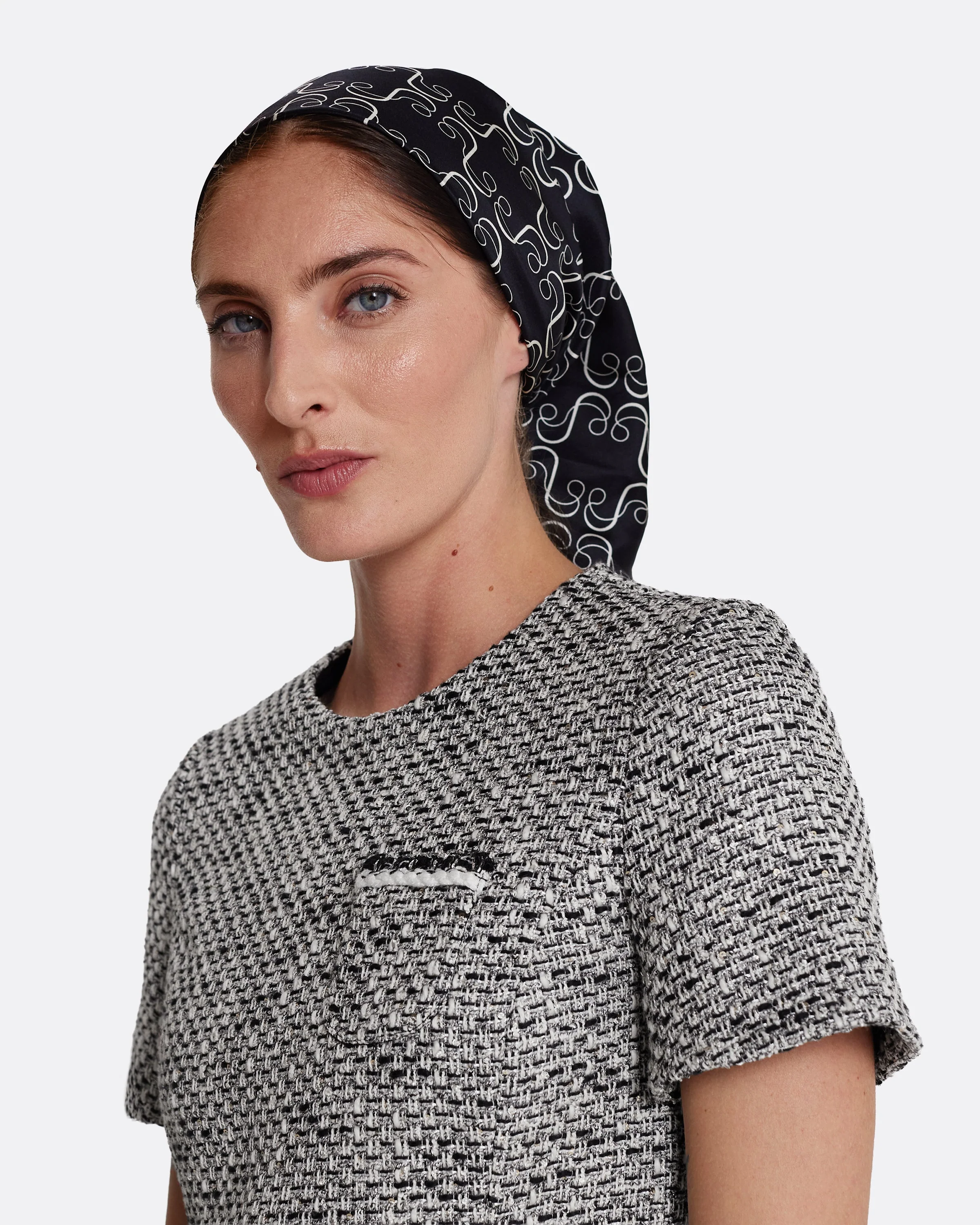 Virna Short Dress in Greyscale - Image 8